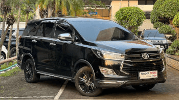 TOYOTA KIJANG INNOVA 2.4 VENTURER SOLAR-AT(KIJANG INNOVA) AT 2017